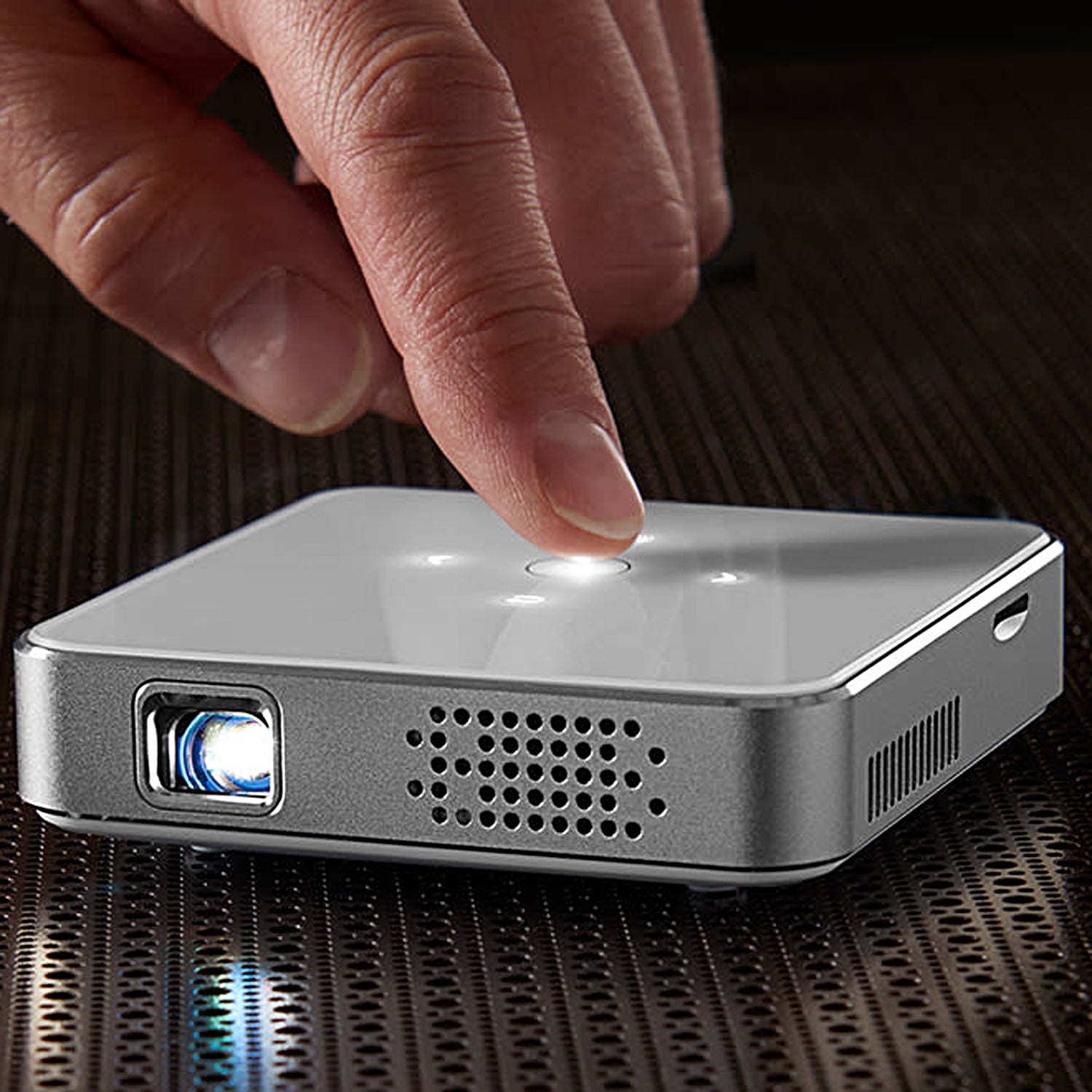 Mini Portable Projector - IGIA NEW YORK
